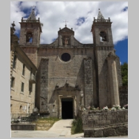 Monasterio de Santo Estevo de Ribas de Sil, photo Xosema, Wikipedia.jpg